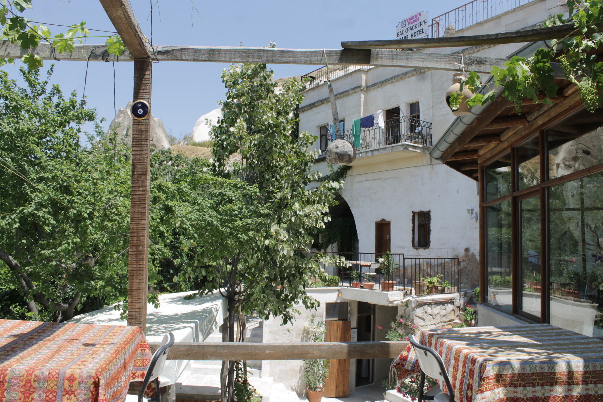 Yasin'S Place Backpackers Cave Hostel Goreme Exterior photo