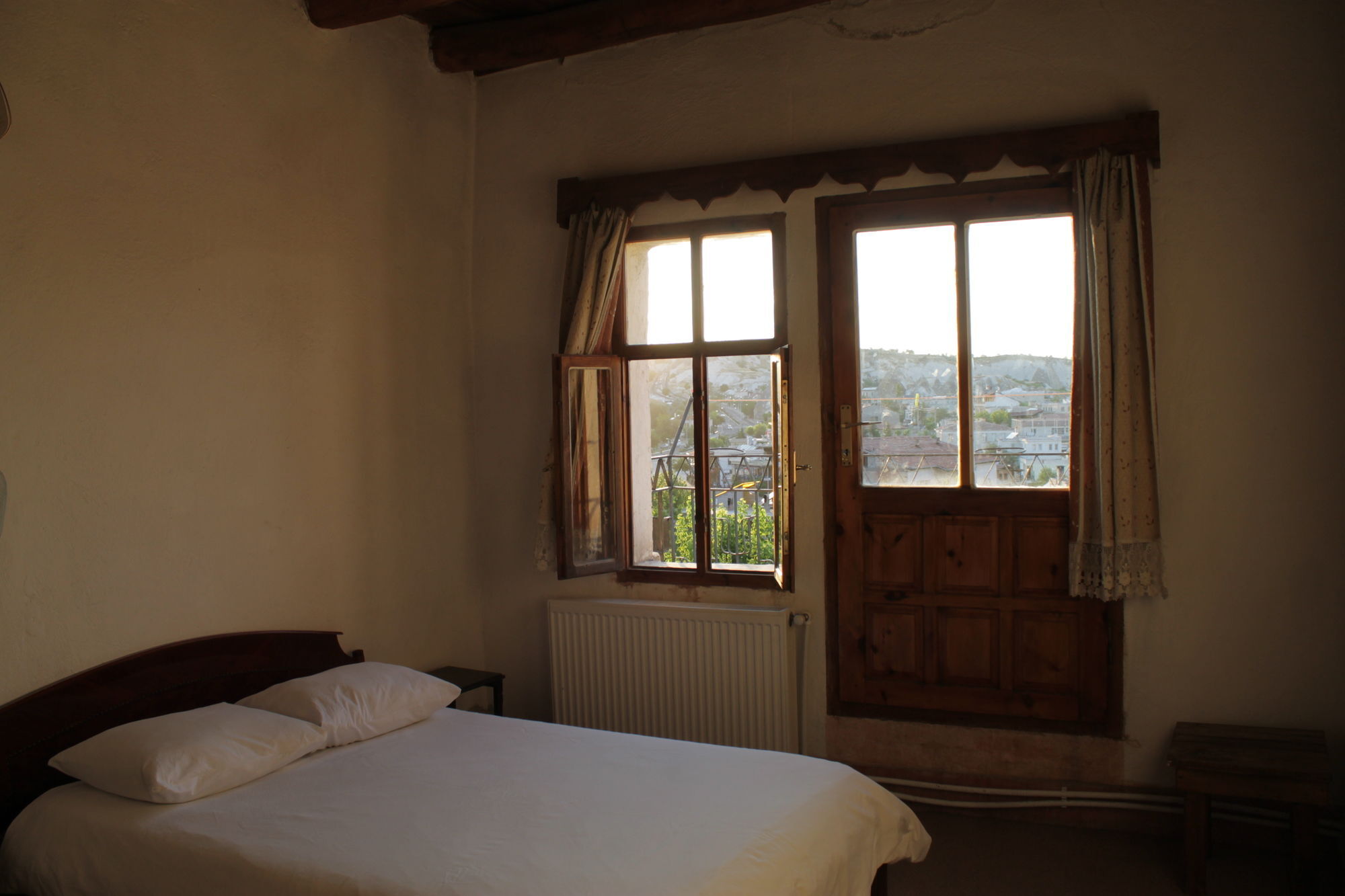 Yasin'S Place Backpackers Cave Hostel Goreme Exterior photo
