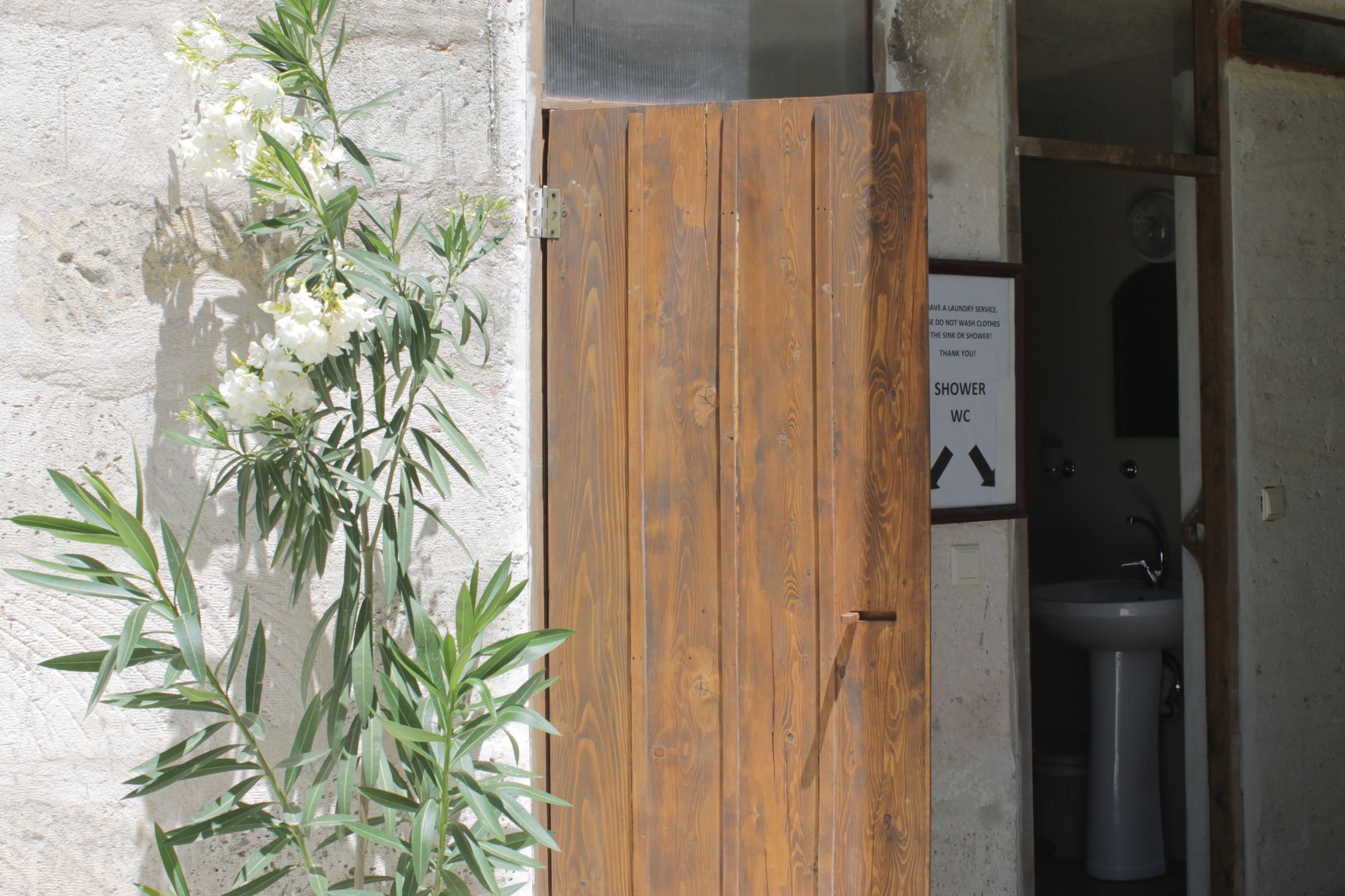 Yasin'S Place Backpackers Cave Hostel Goreme Exterior photo